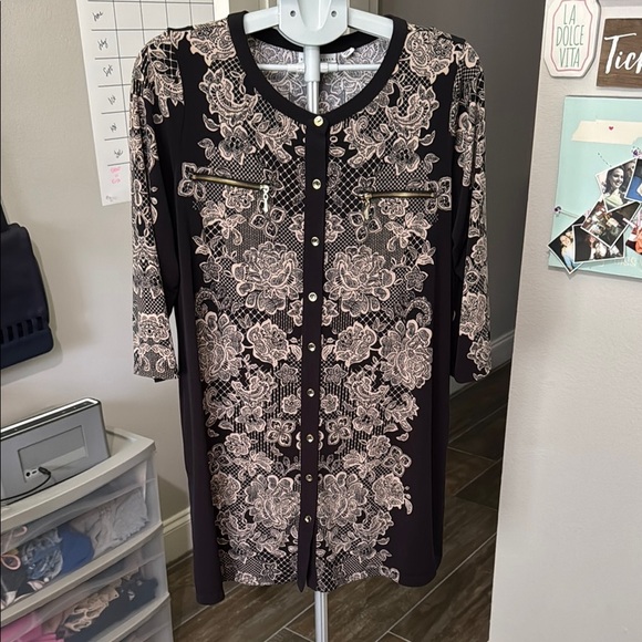 Susan Graver Black and Cream Lace Pattern Dress/ Tunic - Picture 1 of 10